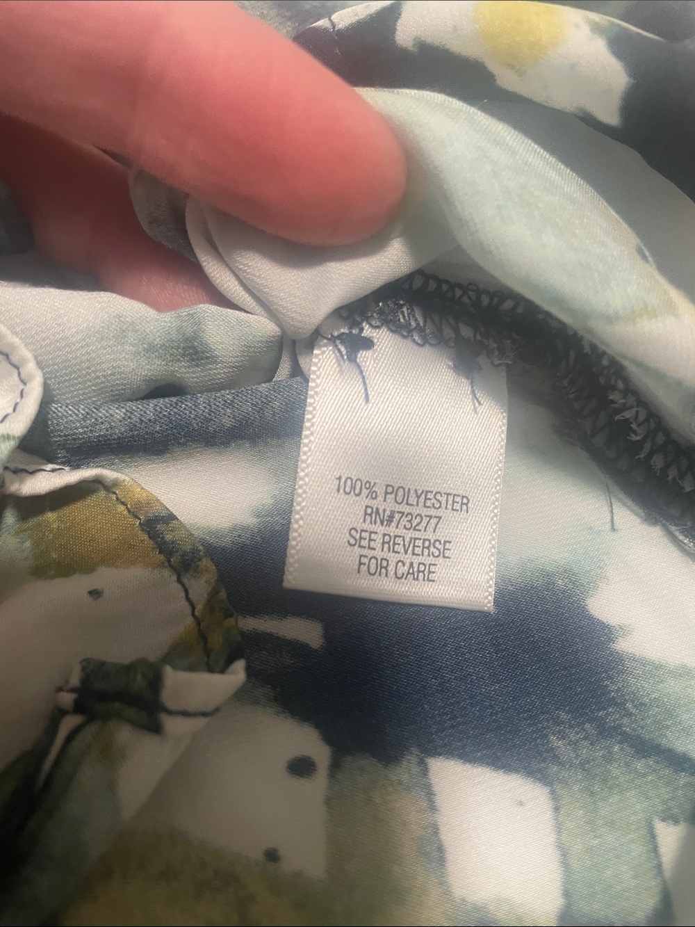 🖤5/$25 Vera wang silky Sleeveless Abstract Print Layered Blouse Blue Green White - Picture 14 of 17